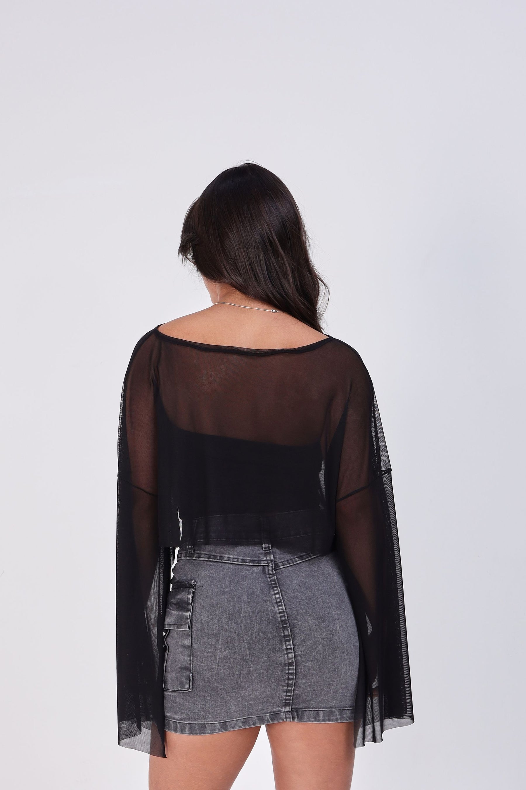 CROPPED TULE ECLIPSE
