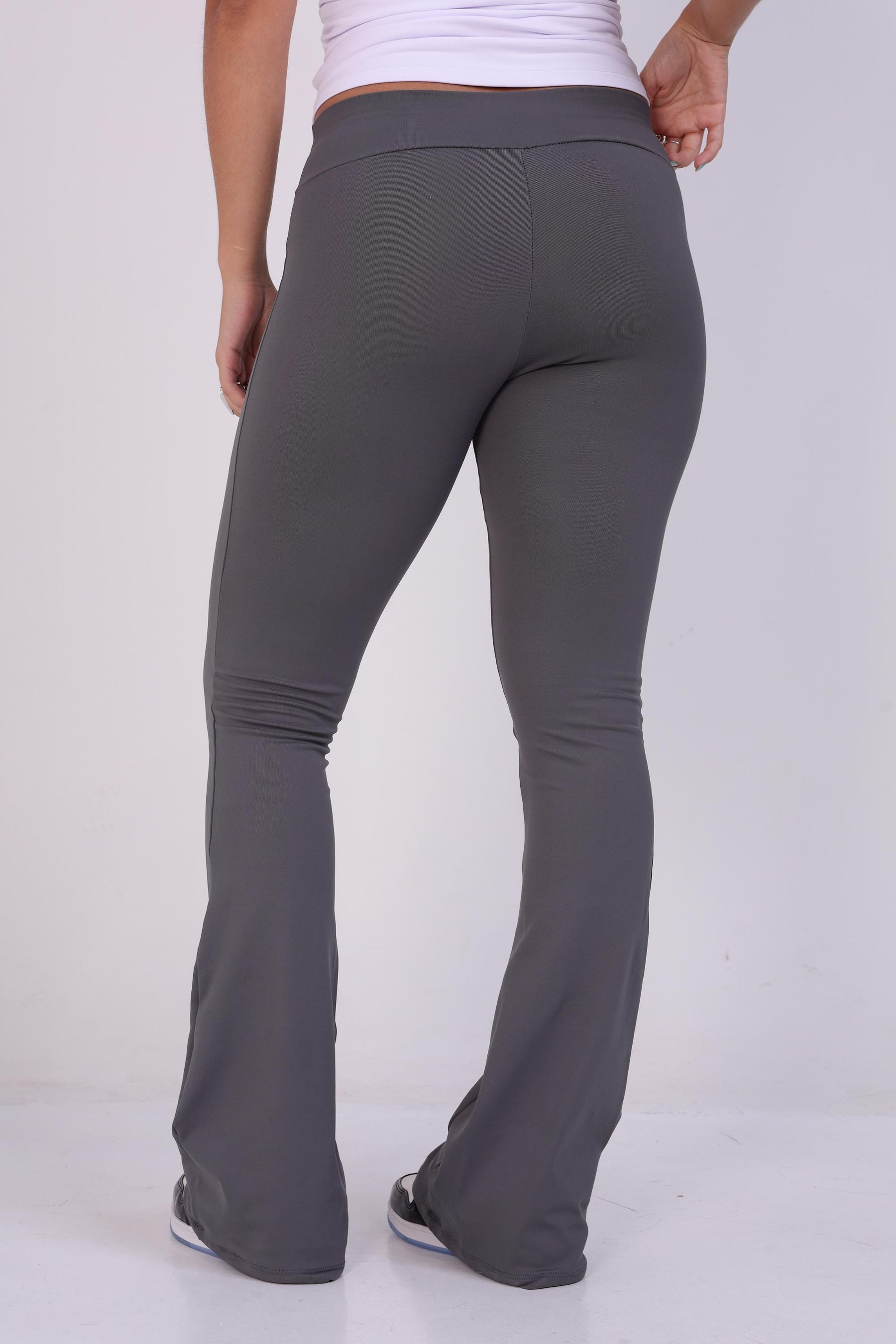 CALÇA FLARE