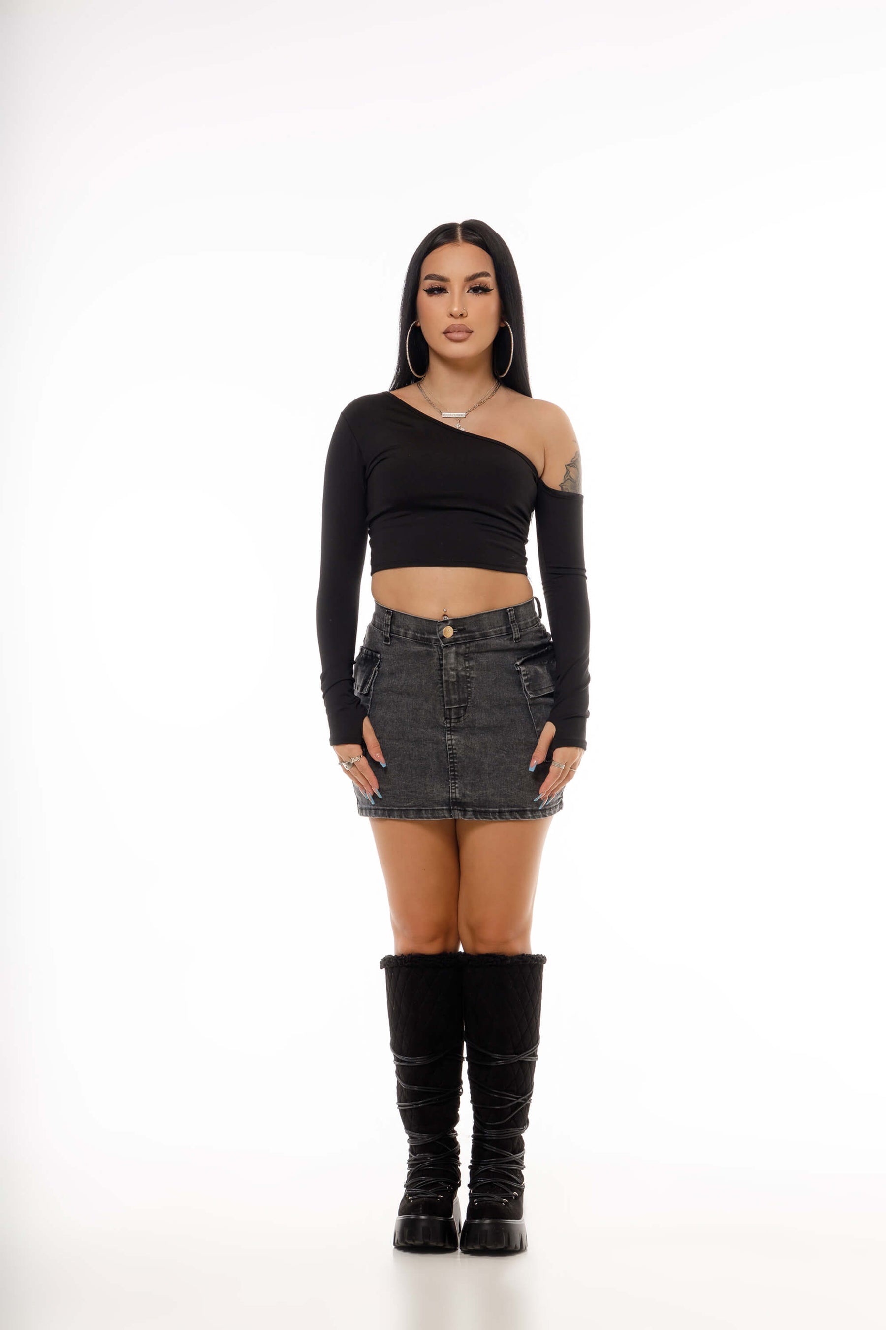 CROPPED LUNA