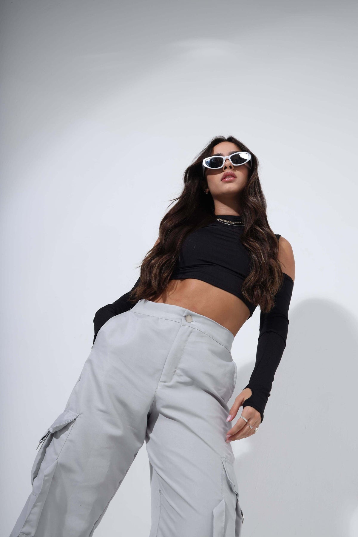 CROPPED MIA