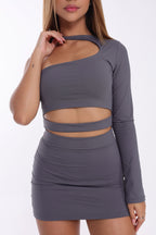 VESTIDO CURTINHO COM RECORTES