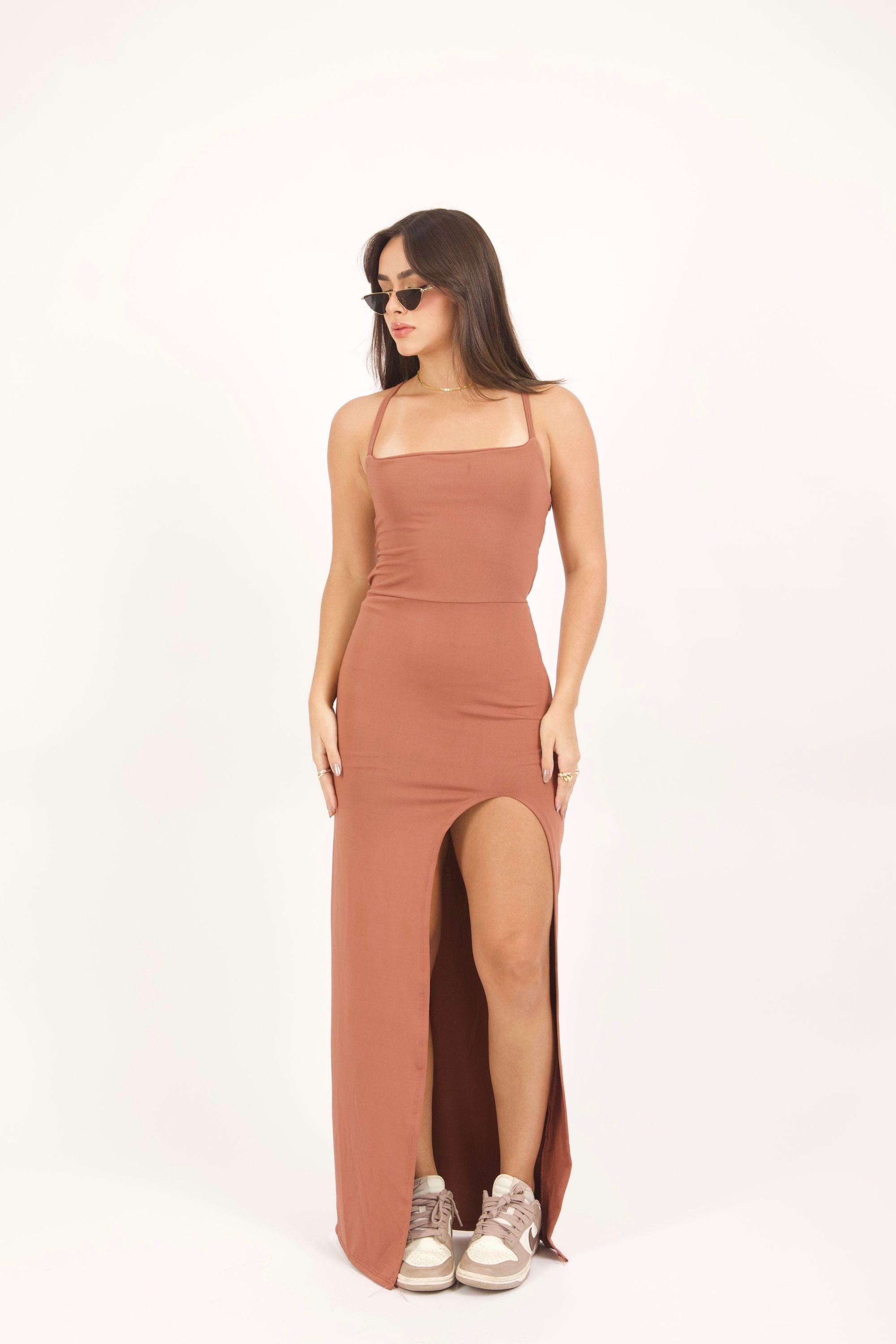 VESTIDO AMARRAÇÃO NAS COSTAS