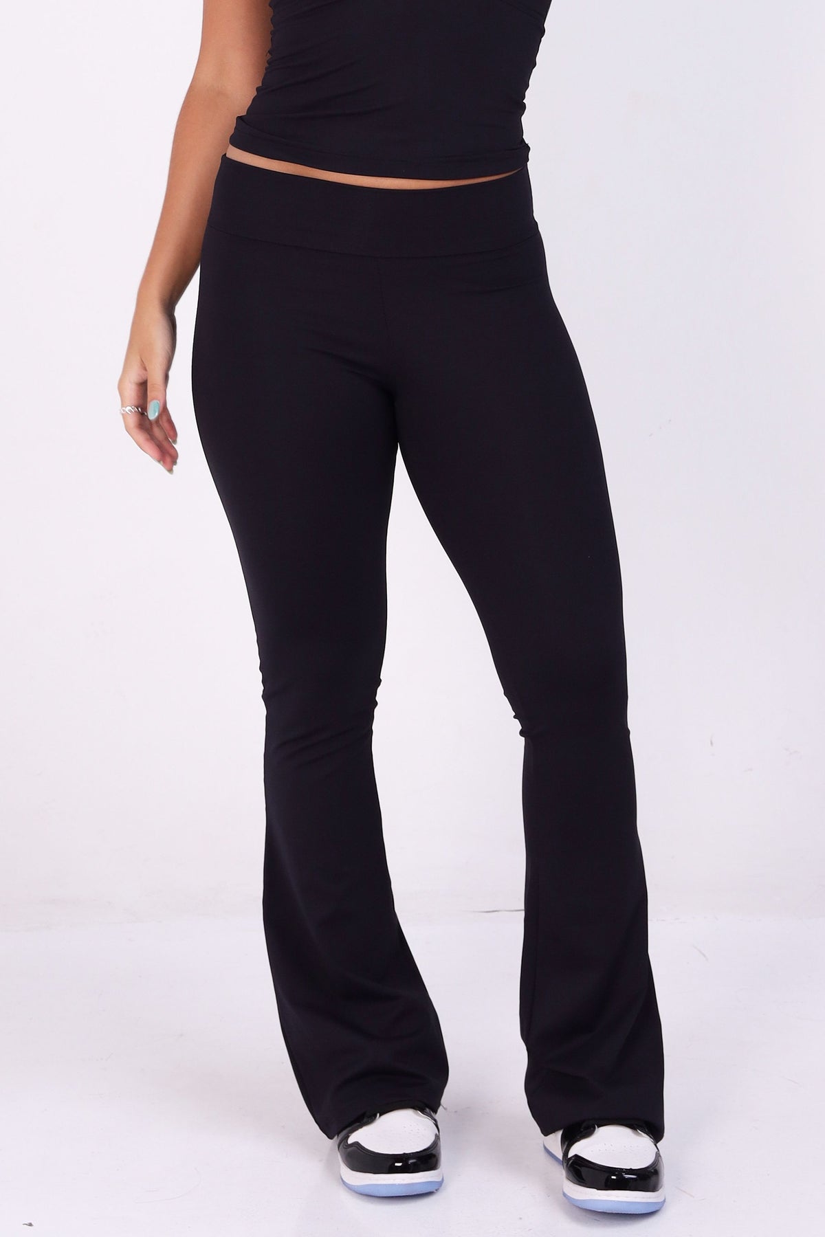 CALÇA FLARE